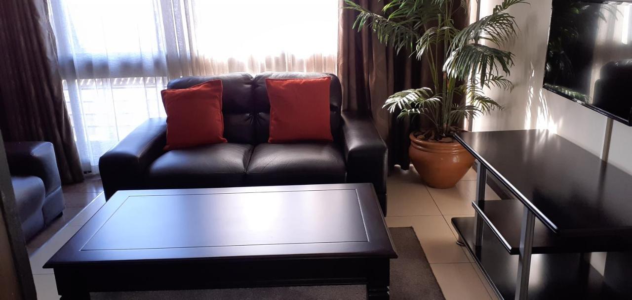 Alcazaba Hotel جوهانسبورغ المظهر الخارجي الصورة
