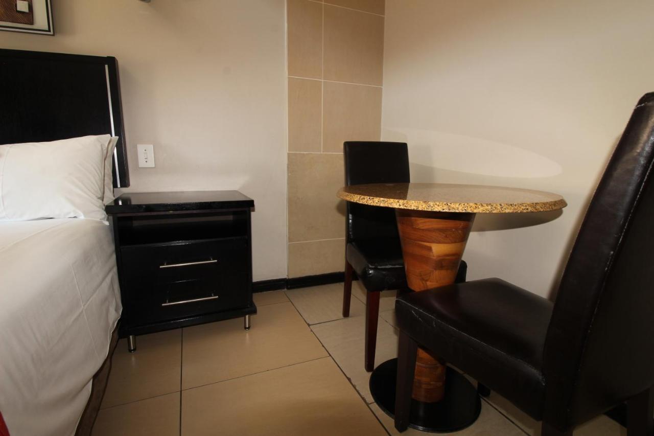 Alcazaba Hotel جوهانسبورغ المظهر الخارجي الصورة